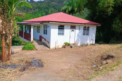 The front of the house at Belfast